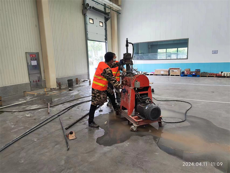 镇安厂房地面下沉塌陷注浆加固施工